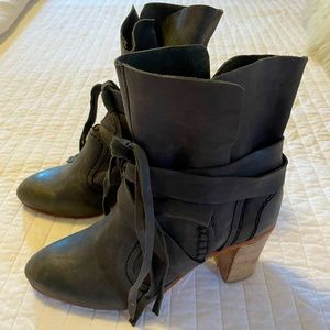 🔥 Free People Seven Wonders Wrap Tie bootie 🔥